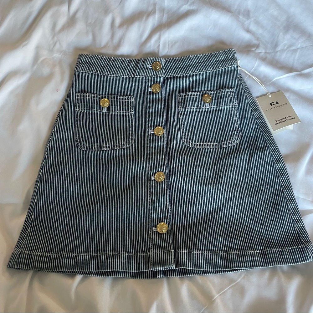 Classic Blue Striped Button-Front A-Line Skirt